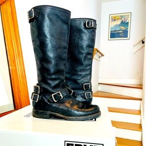 Frye Veronica Boots 7.5M